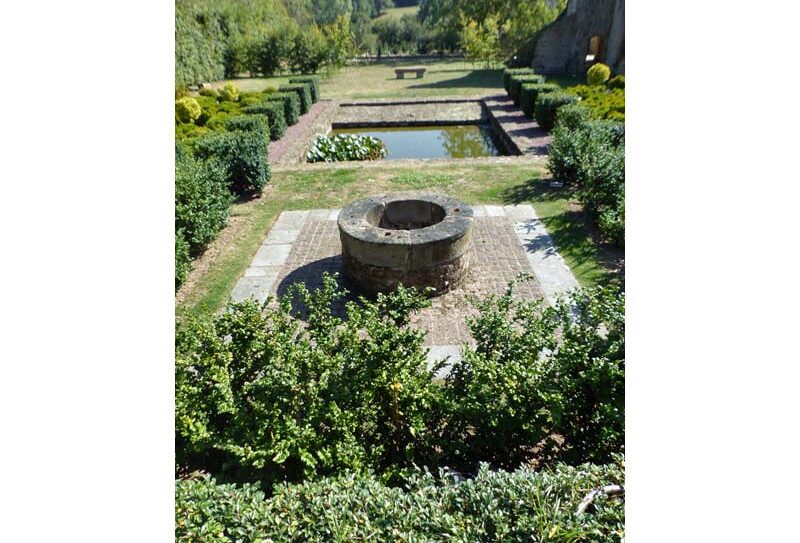 Jardin du manoir de la Boisnerie – Ste Honorine la Chardonne